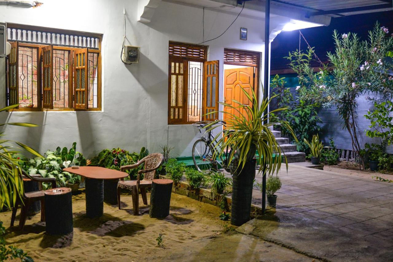 Juda Holiday Villa バッティカロア エクステリア 写真